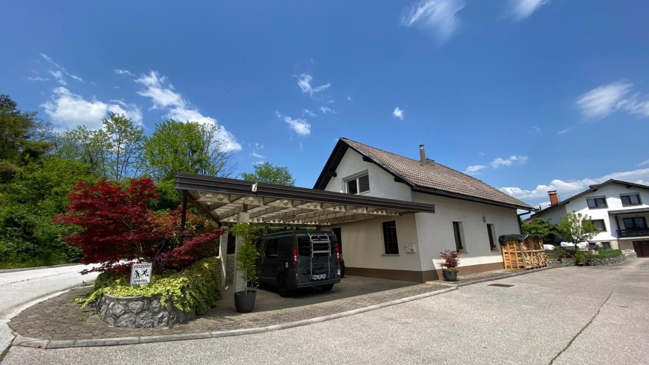 Apartma Nomad Novo Mesto Bagian luar foto